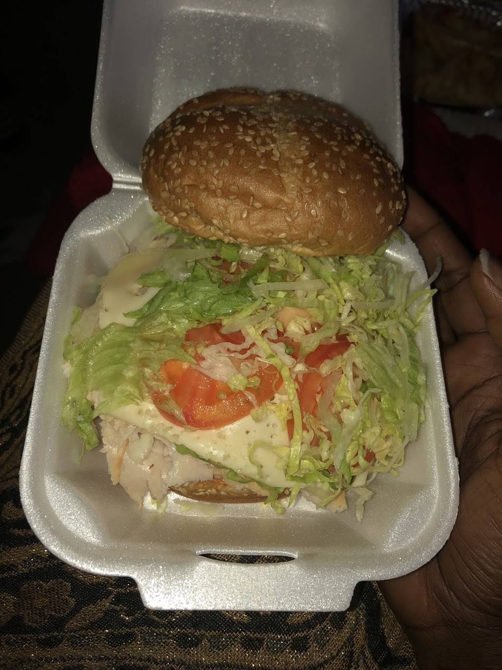 Randolph Famous Pizza | restaurant | 408 Center St, Randolph, MA 02368, USA | 7819619070 OR +1 781-961-9070