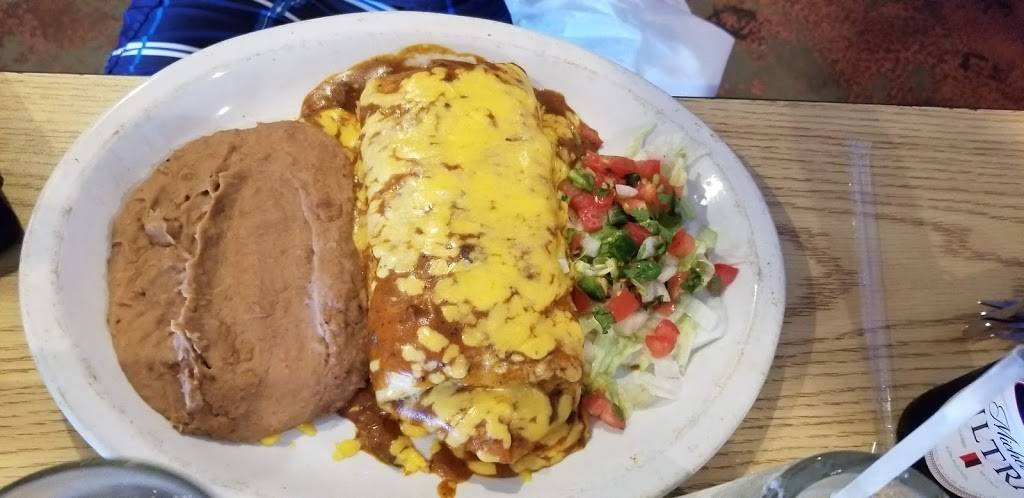 Las Fontanas Mexican Kitchen | restaurant | 1551 N Walnut Ave, New Braunfels, TX 78130, USA | 8306263310 OR +1 830-626-3310