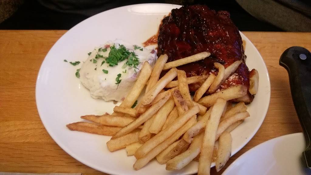 Applebees Grill + Bar | restaurant | 7650 City Line Ave, Philadelphia, PA 19151, USA | 2154778600 OR +1 215-477-8600