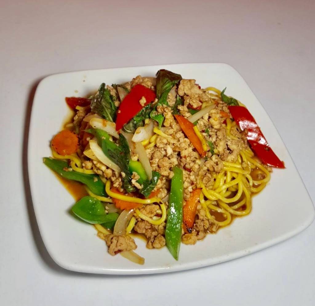 Crazy Noodle | restaurant | 44 Nashua Rd Unit 6, Londonderry, NH 03053, USA | 6039654914 OR +1 603-965-4914