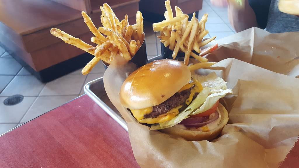 Good Times Burgers & Frozen Custard | restaurant | 24093 E Prospect Ave, Aurora, CO 80016, USA | 3036175577 OR +1 303-617-5577