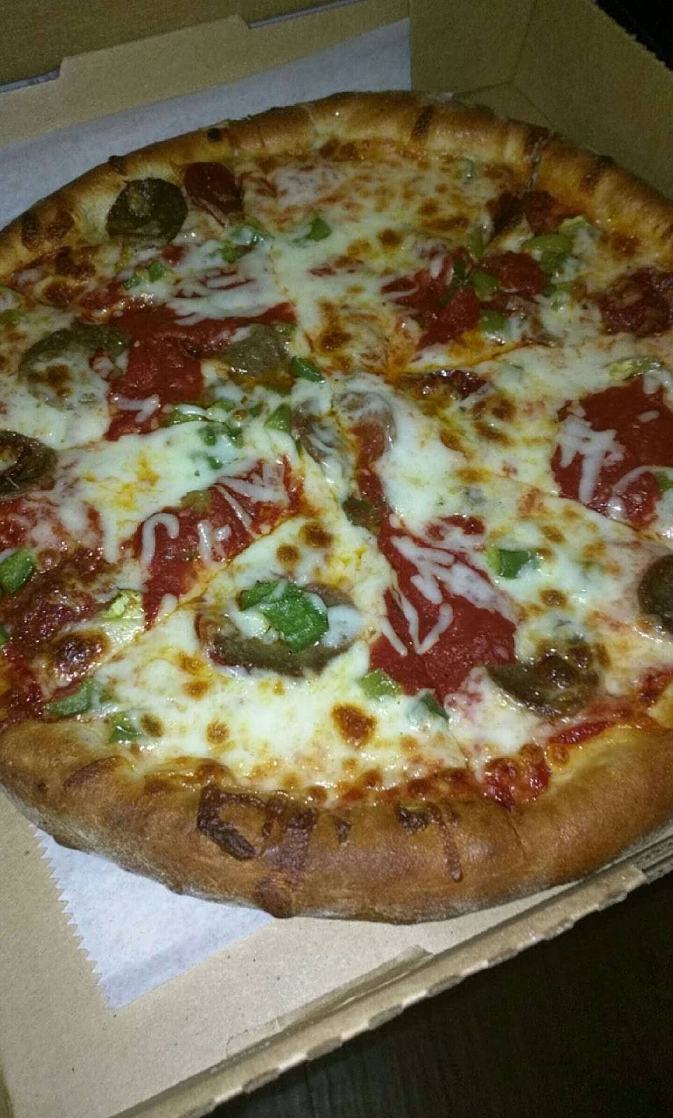 Kings Pizza & Grill | restaurant | 325 Coronado Dr, Clearwater Beach, FL 33767, USA | 7272166689 OR +1 727-216-6689