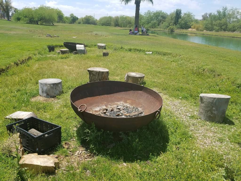 Tempe Meadows | restaurant | 1490 E Weber Dr, Tempe, AZ 85281, USA | 4809993424 OR +1 480-999-3424