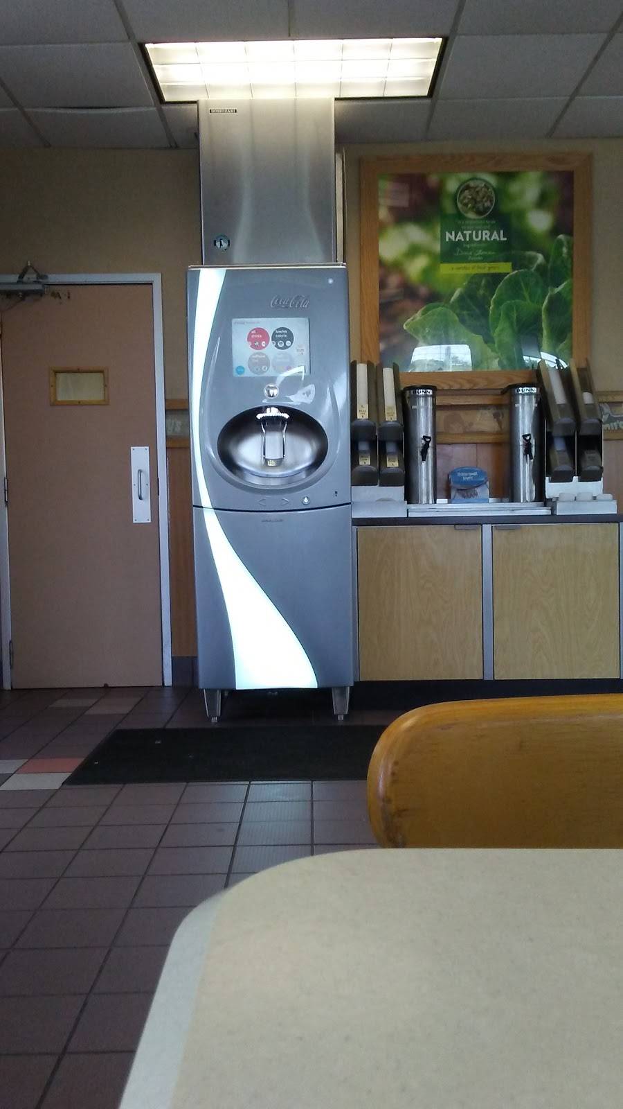 Wendys | restaurant | 2041 Street Rd, Bensalem, PA 19020, USA | 2156389180 OR +1 215-638-9180