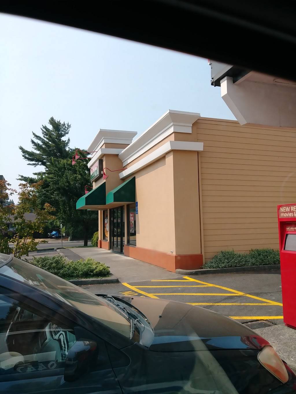 Papa Murphys Take N Bake Pizza | meal takeaway | 1591 NE Arrington Rd, Hillsboro, OR 97124, USA | 5036937272 OR +1 503-693-7272