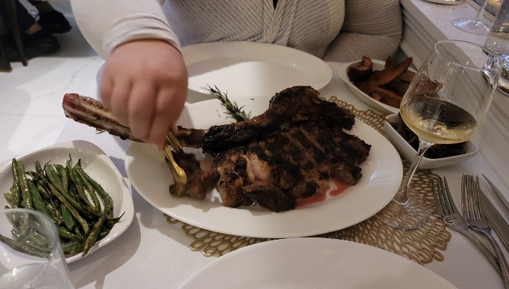 class soiree steakhouse | restaurant | 121 N 20th Ave, Hollywood, FL 33020, USA | 7862907295 OR +1 786-290-7295