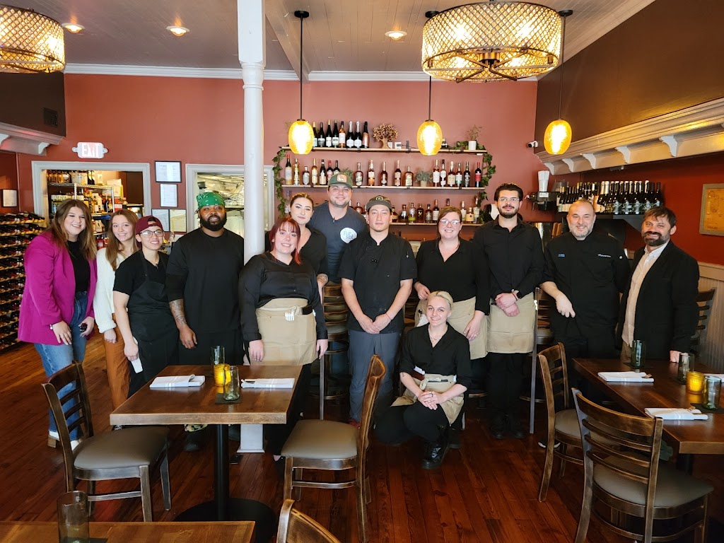 FM (Fortes Mill) Eatery | restaurant | 217 Main St, Fort Mill, SC 29715, USA | 8033960535 OR +1 803-396-0535