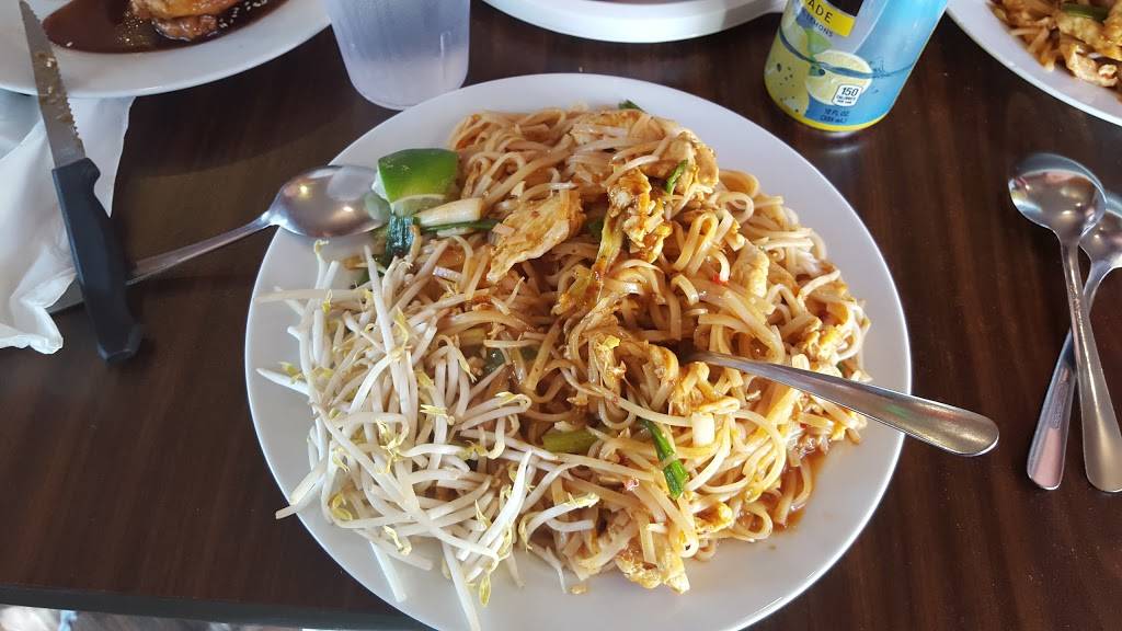Thai Grill | restaurant | 1818 10th St, Floresville, TX 78114, USA | 2107052928 OR +1 210-705-2928