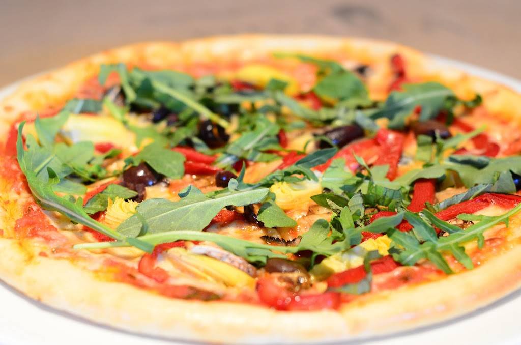 Villa Lucca | restaurant | 482 Boulevard Adolphe-Chapleau, Bois-des-Filion, QC J6Z 1J8, Canada | 4509515661 OR +1 450-951-5661