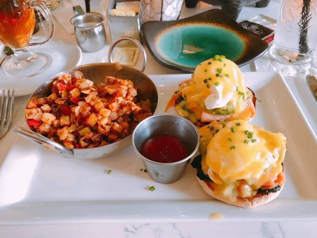 Avocado Grill | restaurant | 11701 Lake Victoria Gardens Ave #4105, Palm Beach Gardens, FL 33410, USA | 5617662430 OR +1 561-766-2430