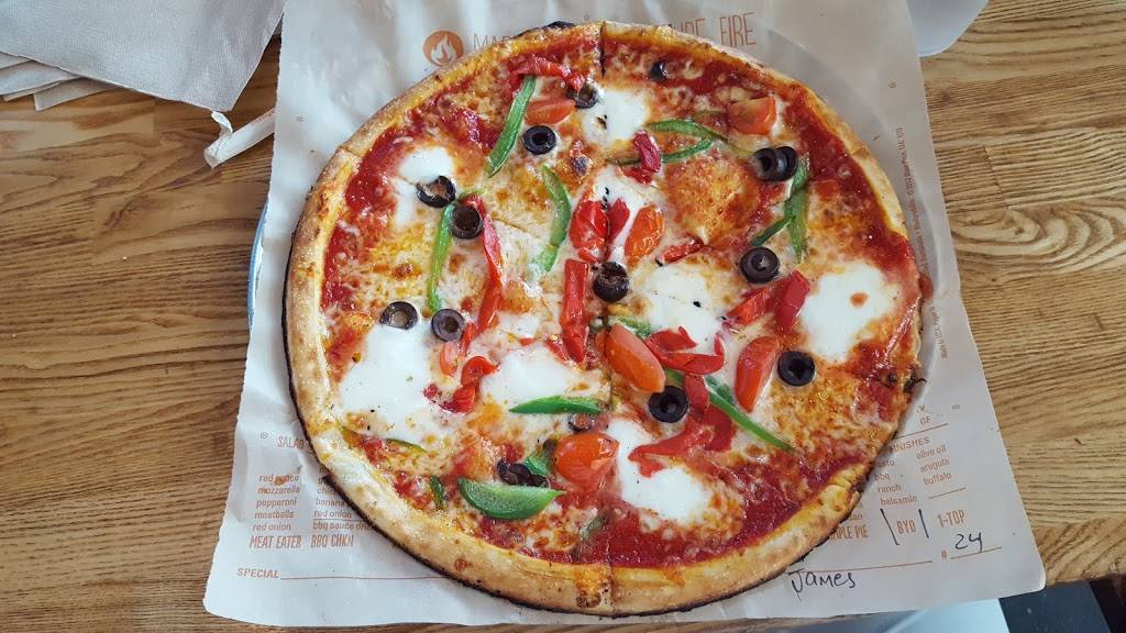 Blaze Pizza | meal takeaway | 215 N Cattlemen Rd, Sarasota, FL 34243, USA | 9412132178 OR +1 941-213-2178