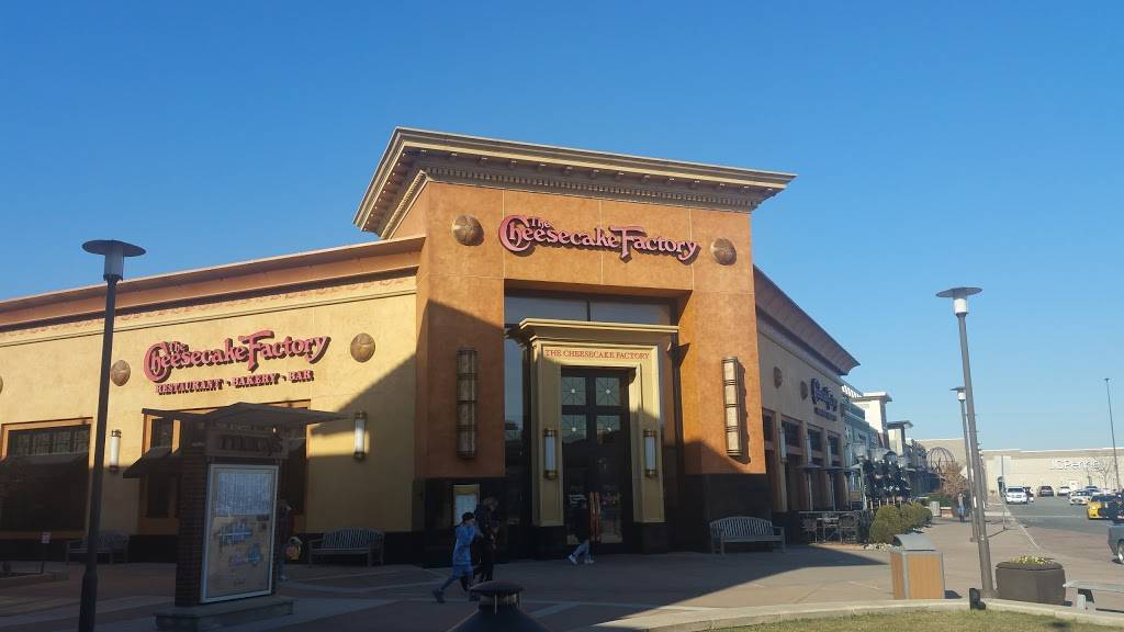 The Cheesecake Factory | restaurant | 3710 U.S. 9, Freehold Township, NJ 07728, USA | 7324626544 OR +1 732-462-6544