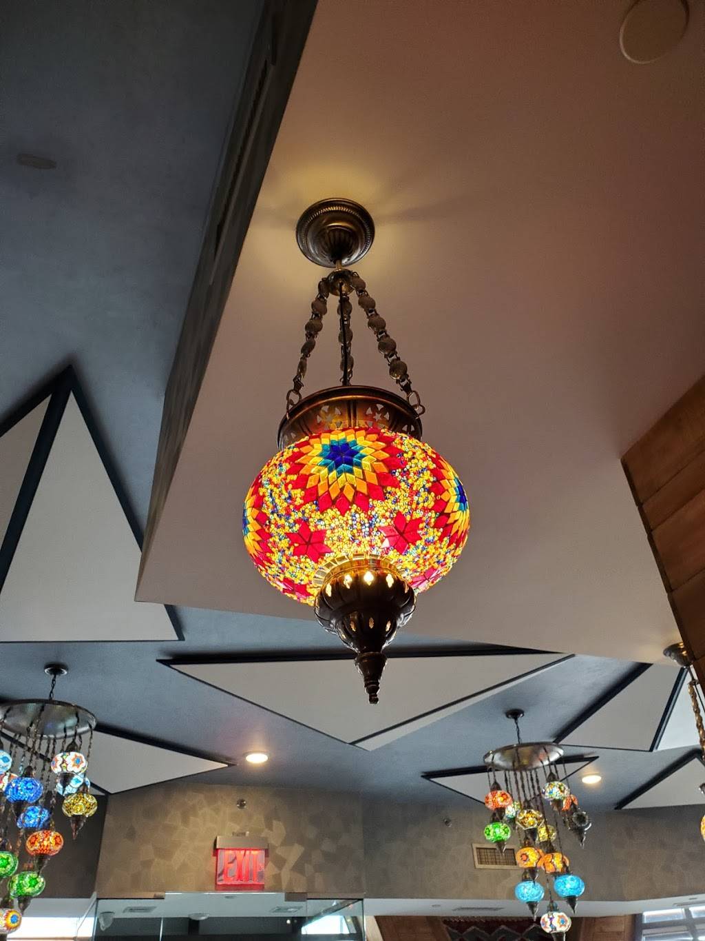 Kervan | restaurant | 1811 Emmons Ave, Brooklyn, NY 11223, USA | 7185136585 OR +1 718-513-6585