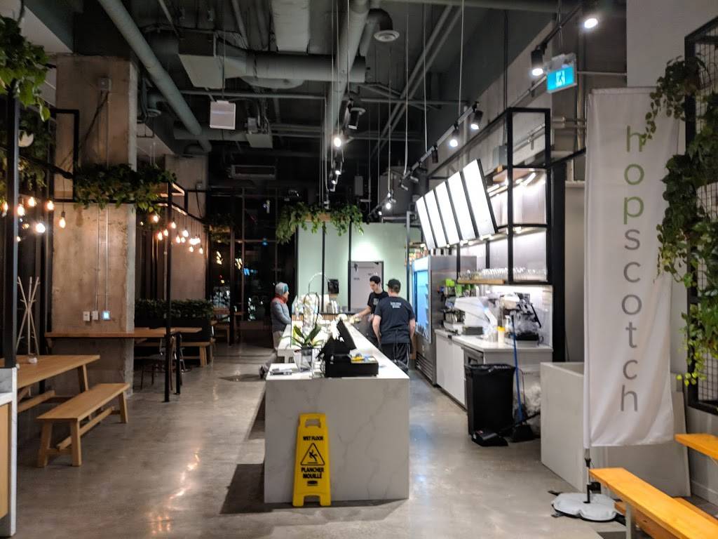 Hopscotch | restaurant | 113 Fort York Blvd, Toronto, ON M5V 0K2, Canada | 6473519333 OR +1 647-351-9333