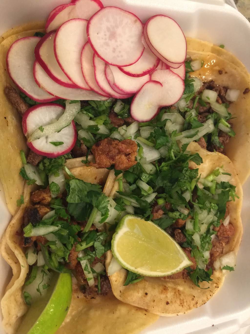 Tacos El Torito Food Truck | restaurant | 1751 Pinnacle Dr, McLean, VA 22102, USA | 5712381949 OR +1 571-238-1949