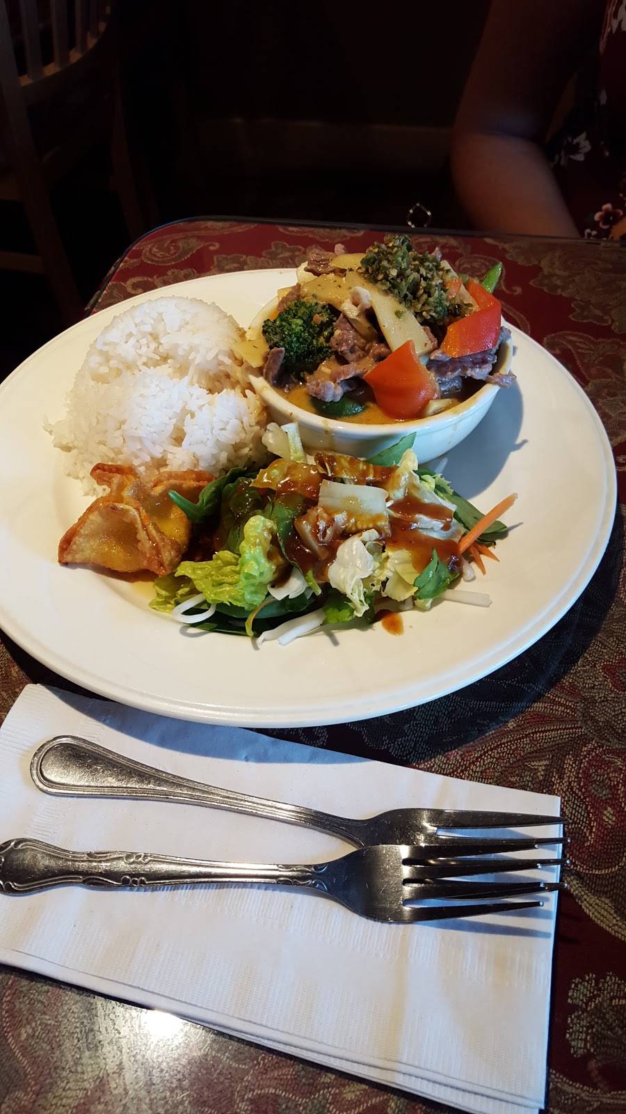 Siam Cuisine | restaurant | 10770 Donner Pass Rd #101, Truckee, CA 96161, USA | 5305500503 OR +1 530-550-0503