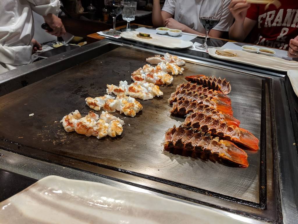 Restaurant Suntory | restaurant | Royal Hawaiian Shopping Center Bldg B, Third Level, B307, 2233 Kalakaua Ave, Honolulu, HI 96815, USA | 8089225511 OR +1 808-922-5511