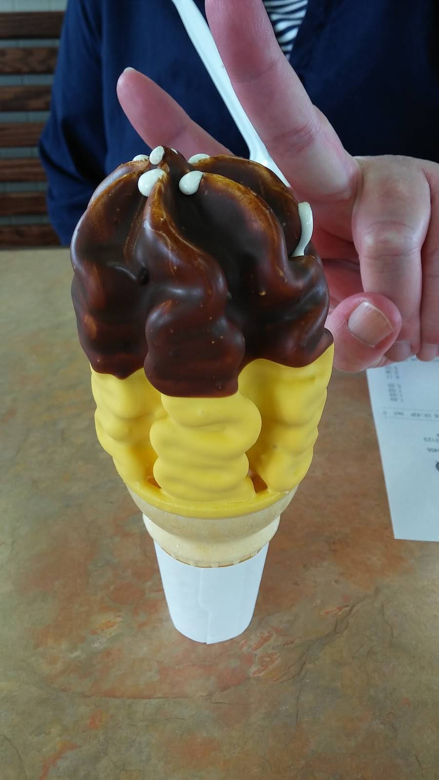 Wienerschnitzel | restaurant | 110 Juan Tabo Blvd NE, Albuquerque, NM 87123, USA | 5052716494 OR +1 505-271-6494