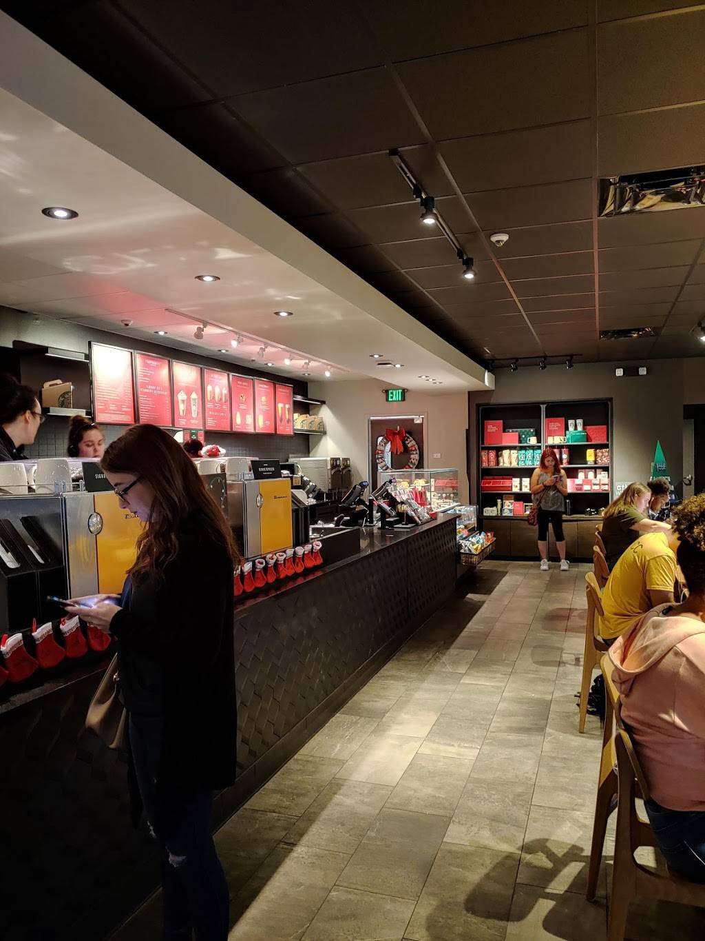 Starbucks | cafe | 13304 W Colonial Dr, Winter Garden, FL 34787, USA | 4078772001 OR +1 407-877-2001