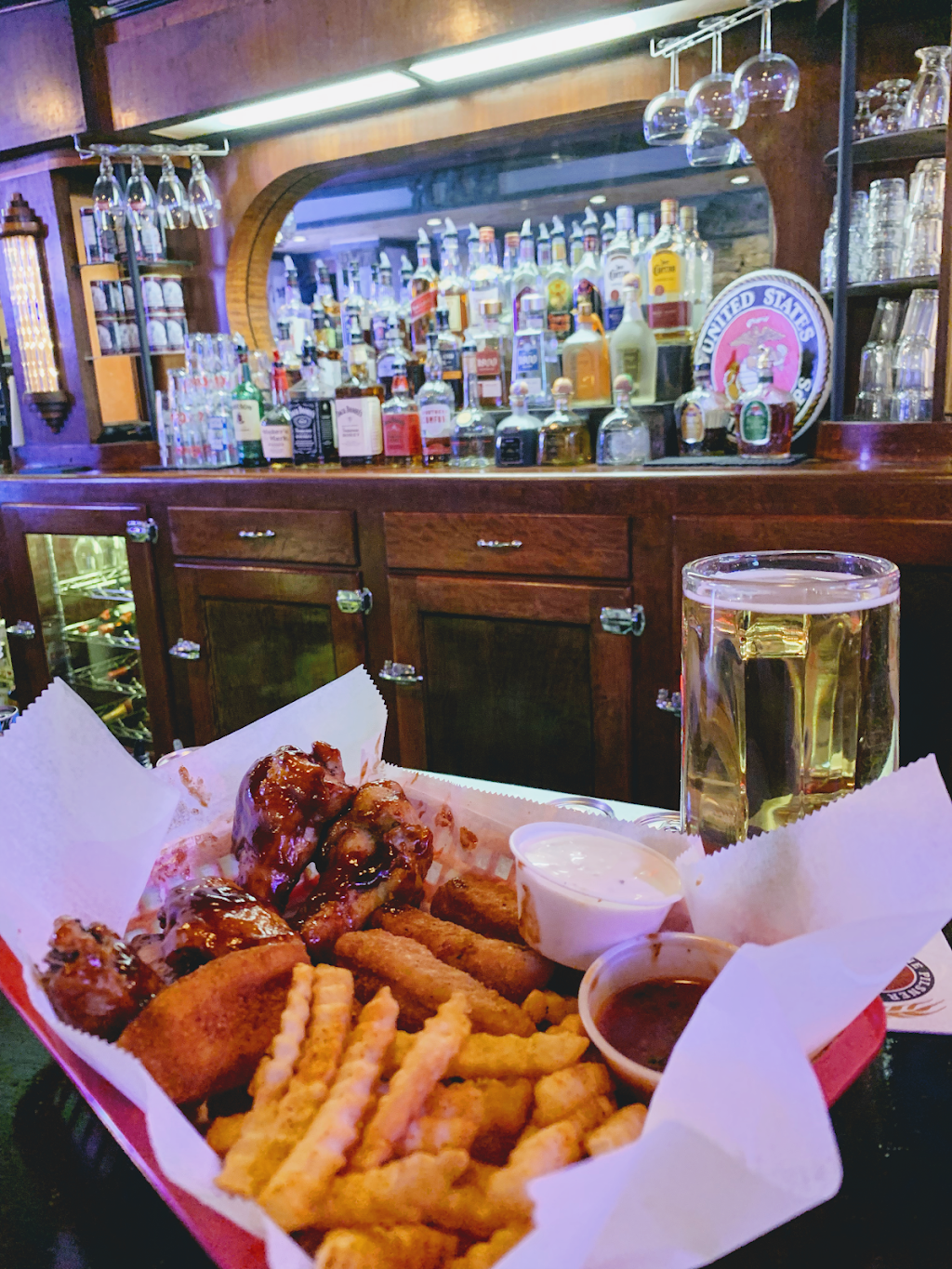 The Bunker Bar & Grill | restaurant | 216 Main St, West Chicago, IL 60185, USA | 6305200185 OR +1 630-520-0185