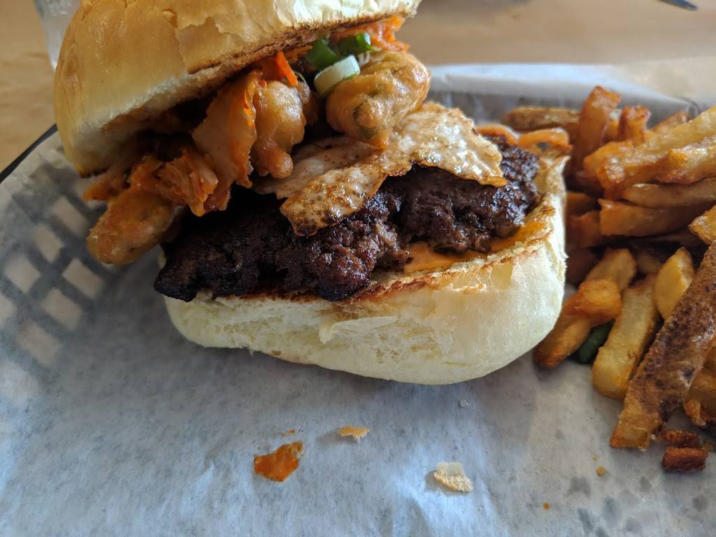 Twin Archer Brewpub | restaurant | 117 W Charles St, Muncie, IN 47305, USA | 7652166982 OR +1 765-216-6982