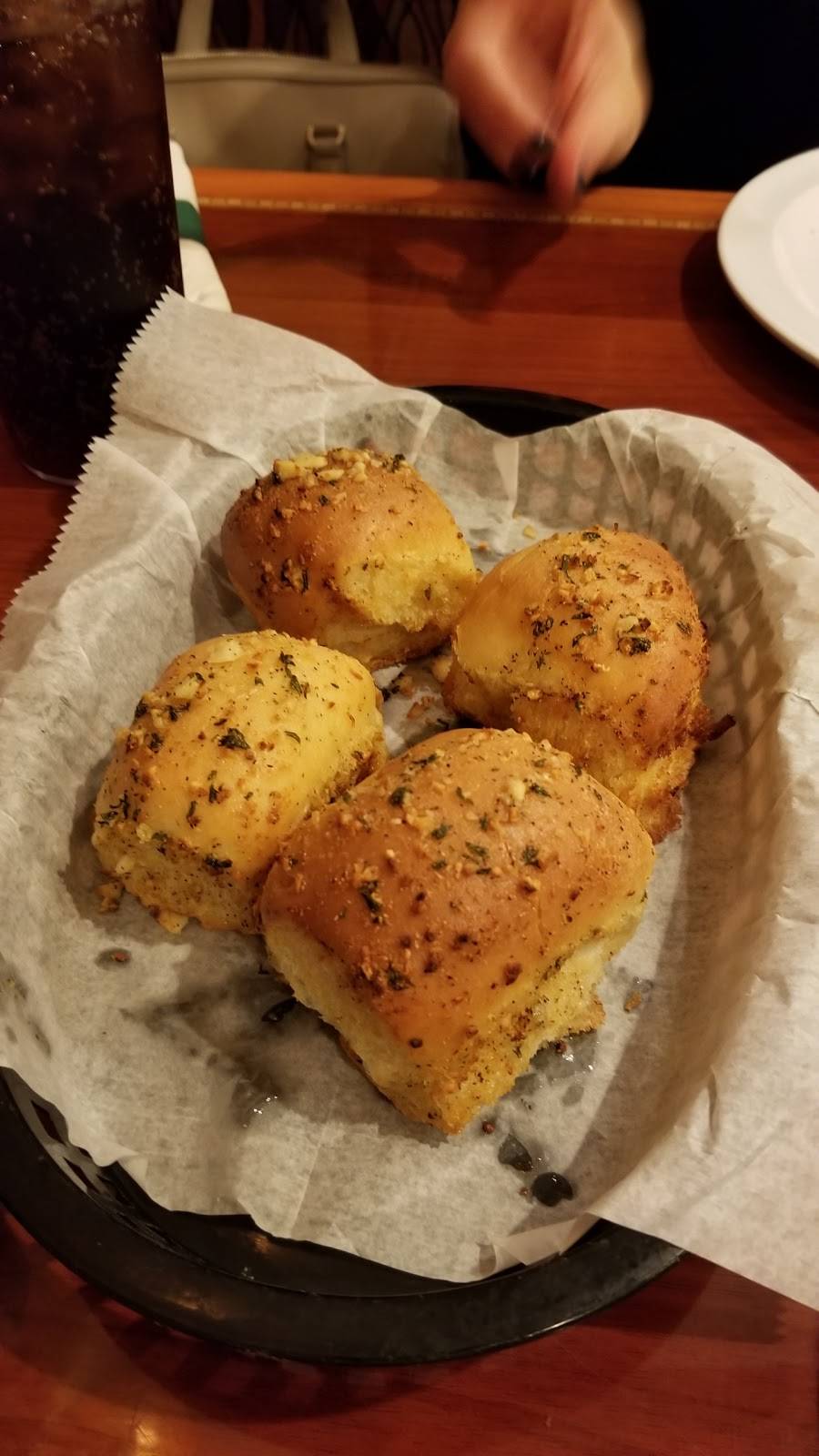 DelVecchios Pizza Loft Pizzeria & Italian Restaurant | meal delivery | 2060 S University Dr, Davie, FL 33324, USA | 9544769336 OR +1 954-476-9336