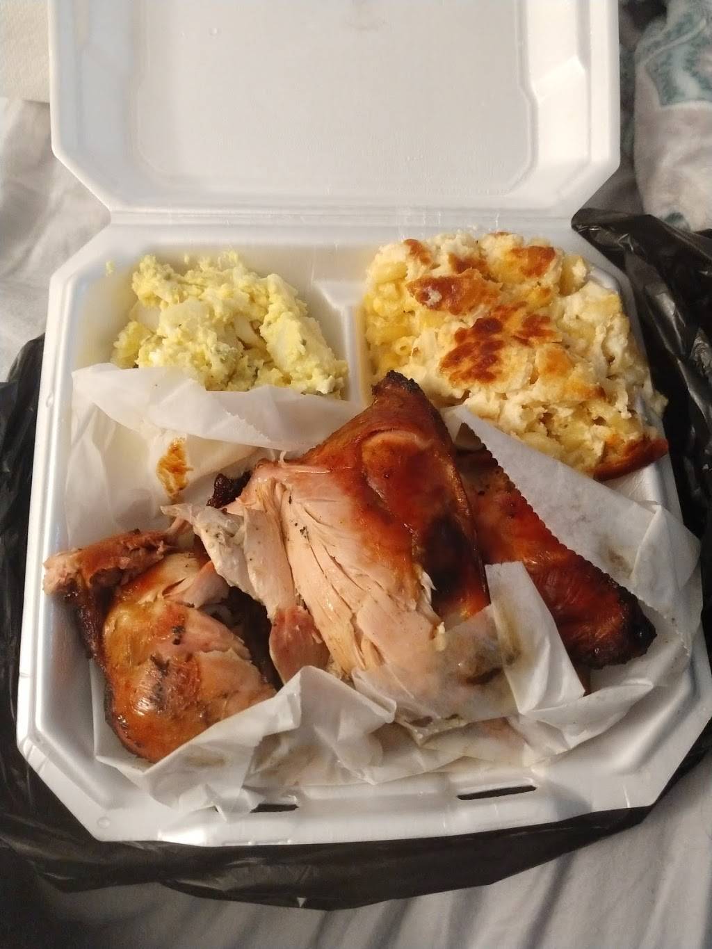 Smooves Grill | restaurant | 2150 Fort Campbell Blvd, Clarksville, TN 37042, USA | 9318028100 OR +1 931-802-8100