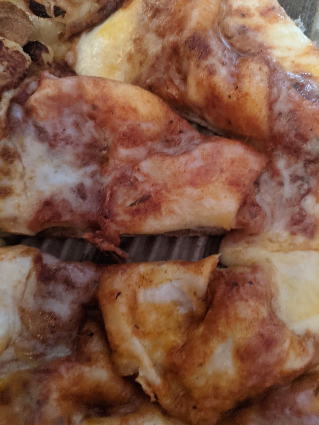 Round Table Pizza | meal takeaway | 2915 K St, Sacramento, CA 95816, USA | 9164412662 OR +1 916-441-2662