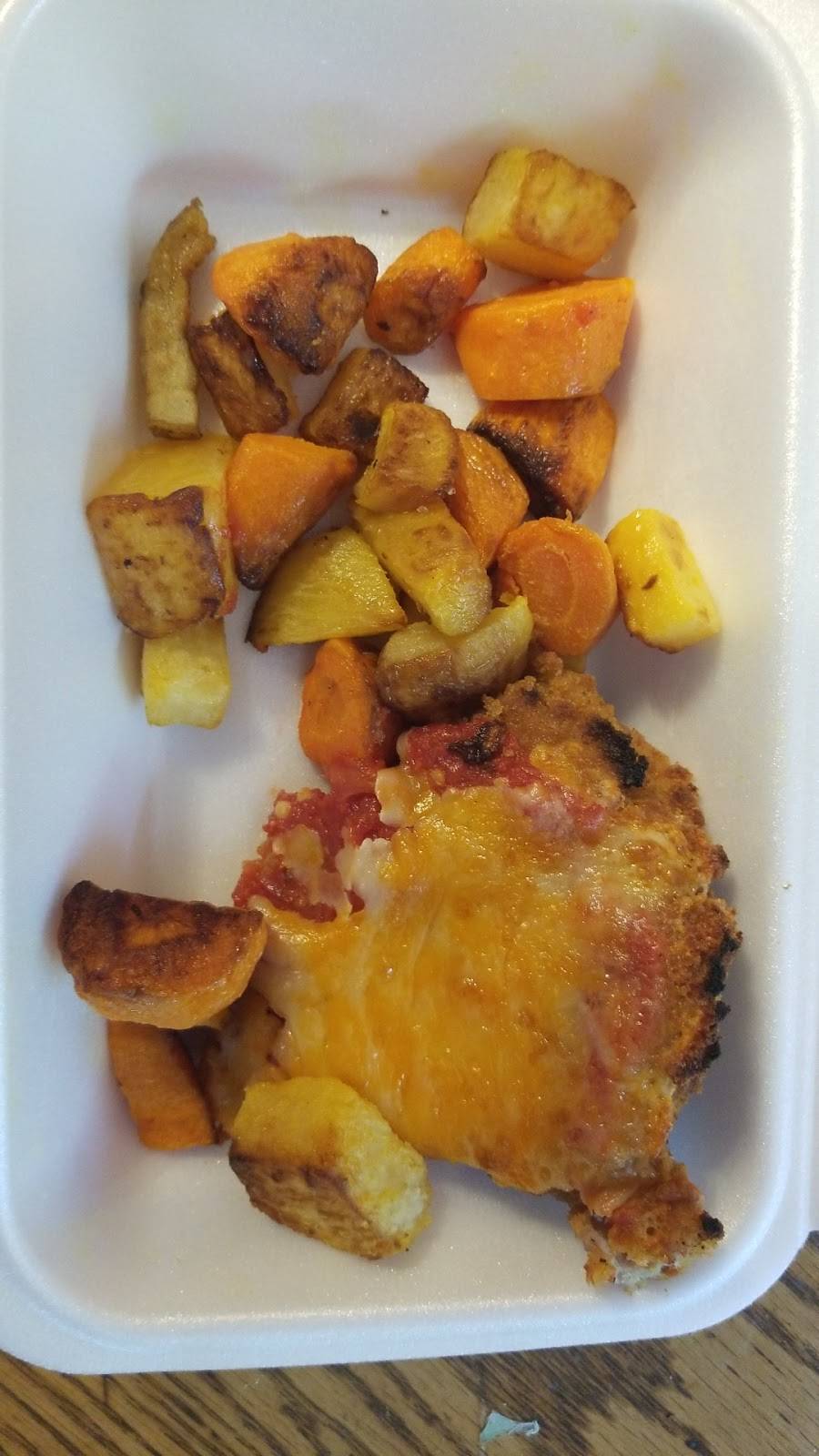 The Grill On The Green | restaurant | 40 Eldale Rd, Elmira, ON N3B 2C7, Canada | 519669165227 OR +1 519-669-1652 ext. 27