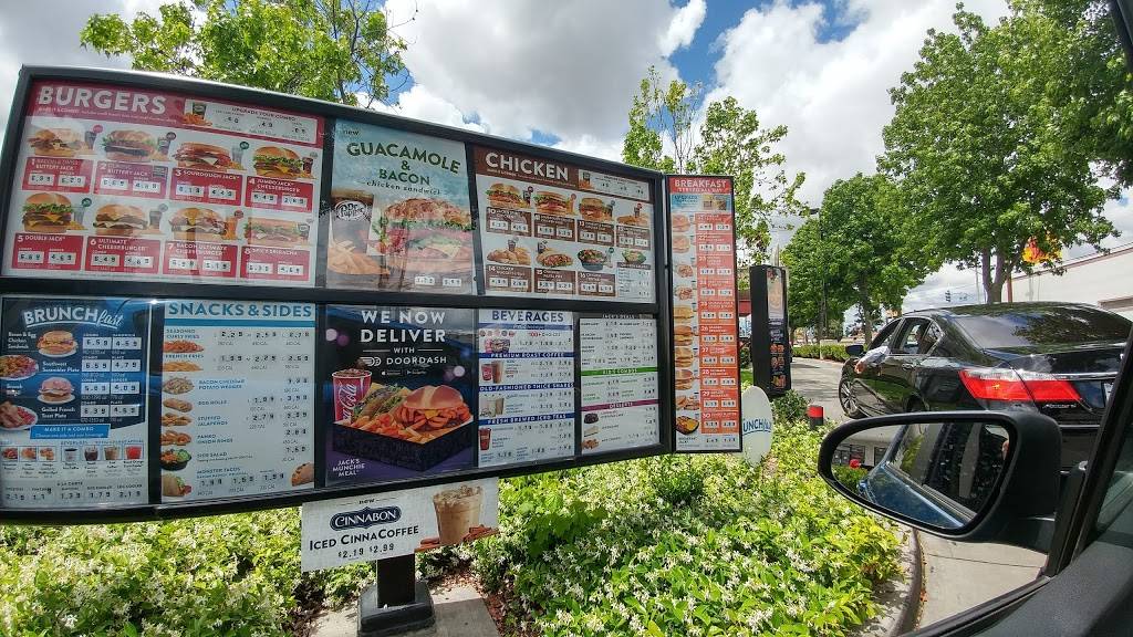 Jack in the Box | restaurant | 17600 Bellflower Blvd, Bellflower, CA 90706, USA | 5629206733 OR +1 562-920-6733