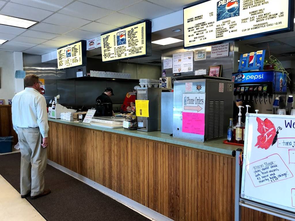 Mr Macs Canteen | restaurant | 838 Main St C, Monroe, CT 06468, USA | 2034599595 OR +1 203-459-9595