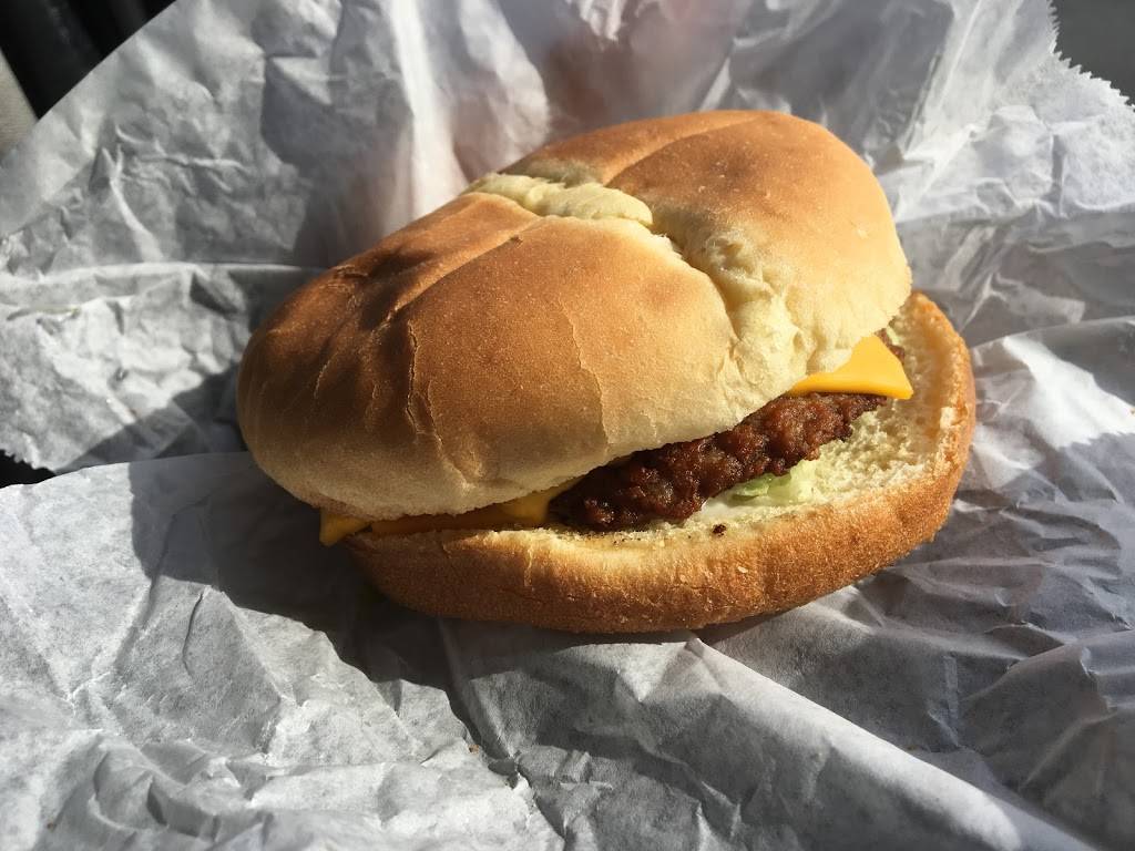 Debbies Drive Inn | restaurant | 157 W Broadway St, Newport, TN 37821, USA | 4236139399 OR +1 423-613-9399