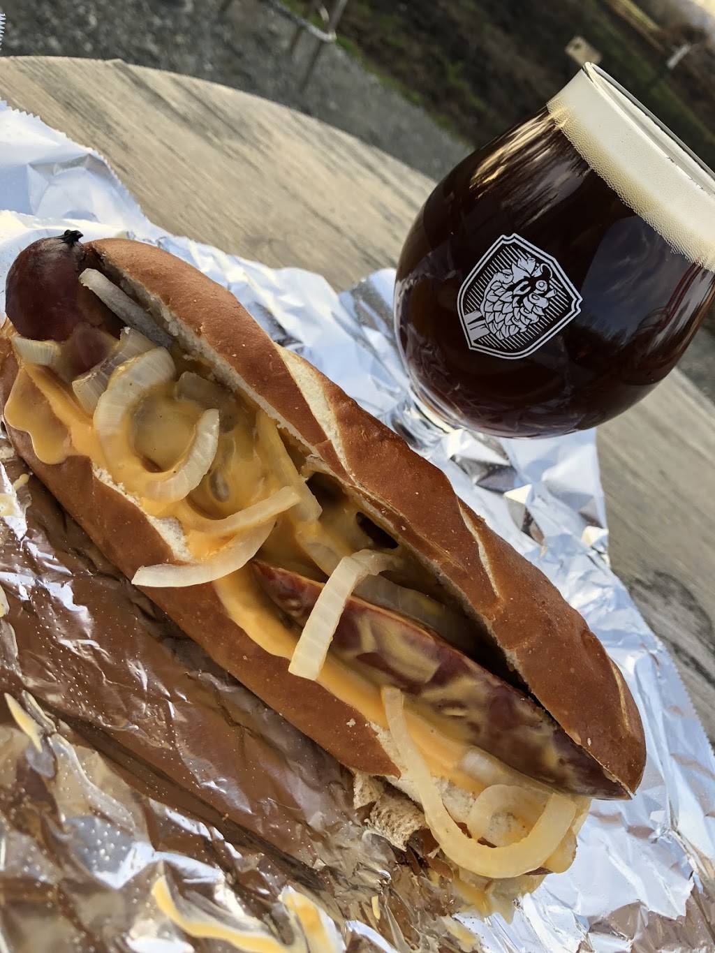 Tiki Petes Alaskan Grill | restaurant | 2435 Spenard Rd, Anchorage, AK 99503, USA | 9073020463 OR +1 907-302-0463