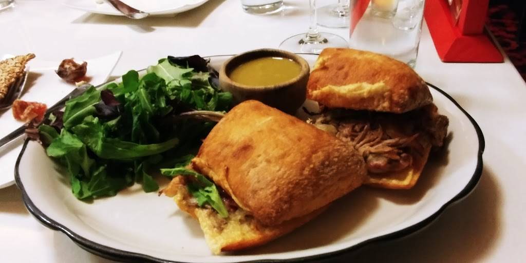 Cheesetique Ballston | restaurant | 800 N Glebe Rd, Arlington, VA 22203, USA | 7035669189 OR +1 703-566-9189