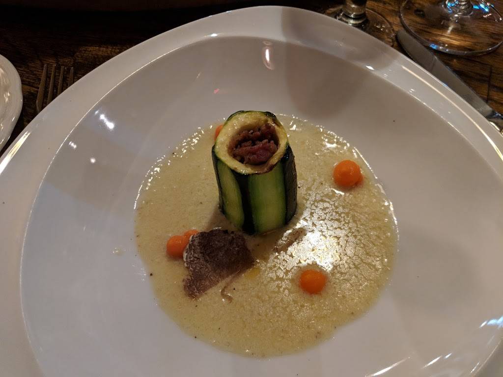 Chef Marcs Trattoria | restaurant | 8615 W Sahara Ave, Las Vegas, NV 89117, USA | 7022336272 OR +1 702-233-6272