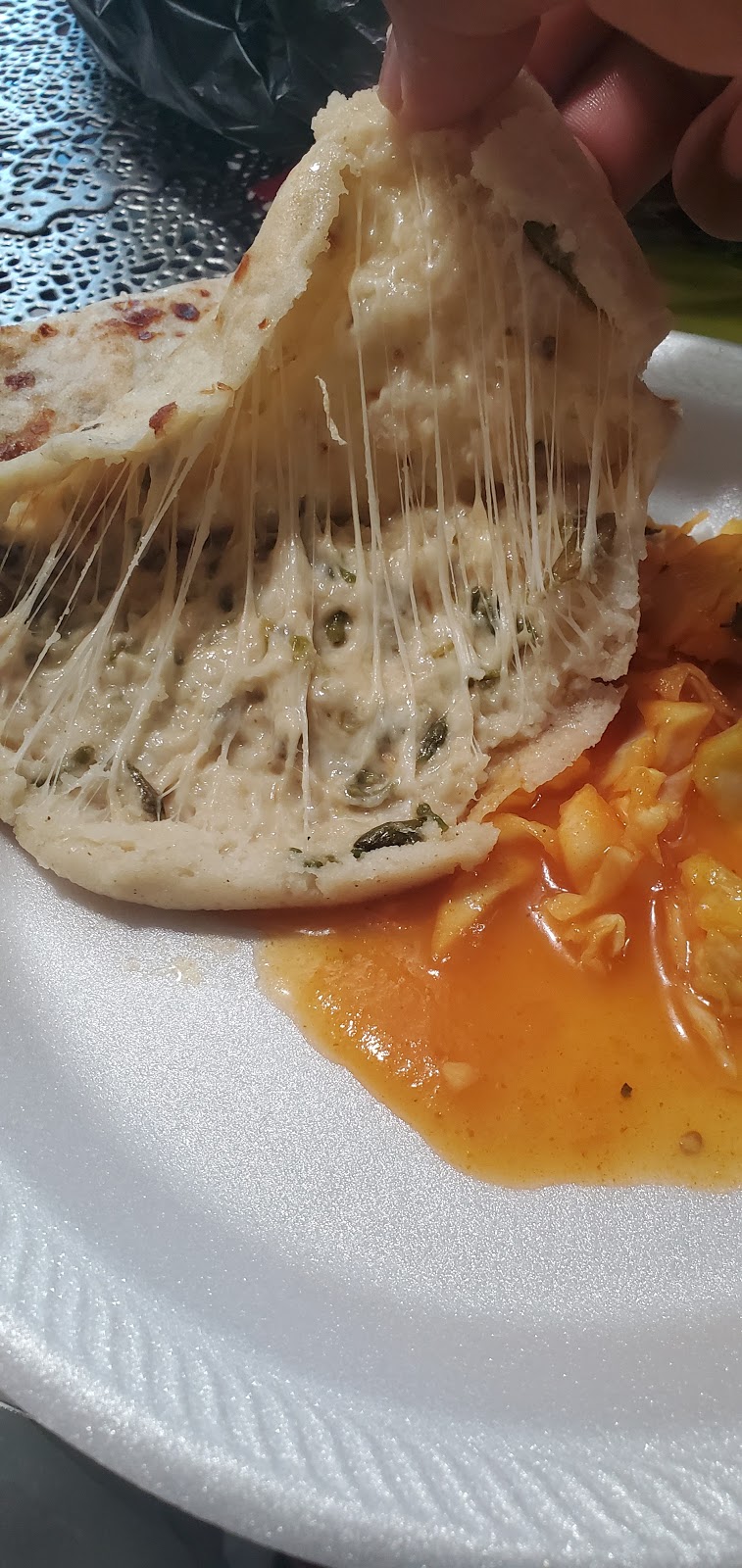 La Joya Salvadoreña truck food | restaurant | 2531 S Main St, Santa Ana, CA 92707, USA | 7142484727 OR +1 714-248-4727