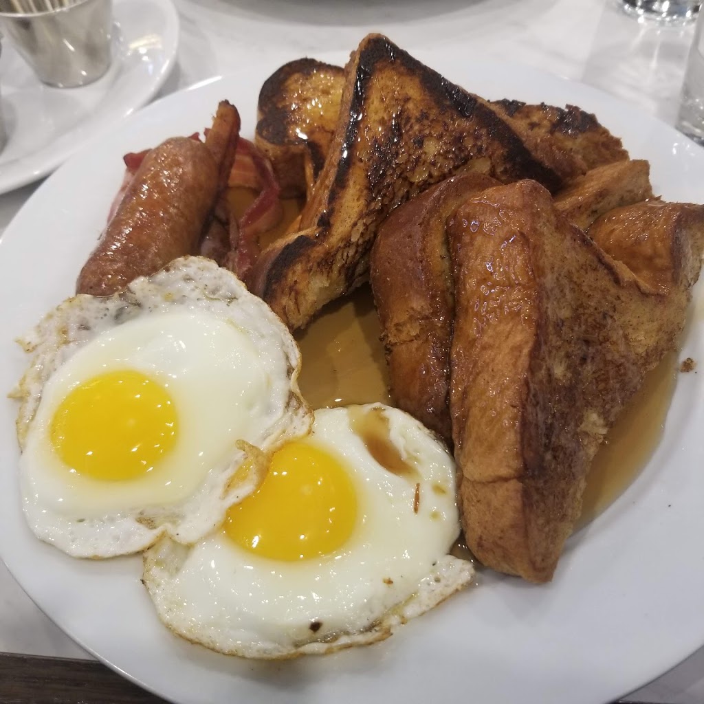 Neptune Diner bayside | restaurant | 35-01 Bell Blvd, Queens, NY 11361, USA | 7182240752 OR +1 718-224-0752