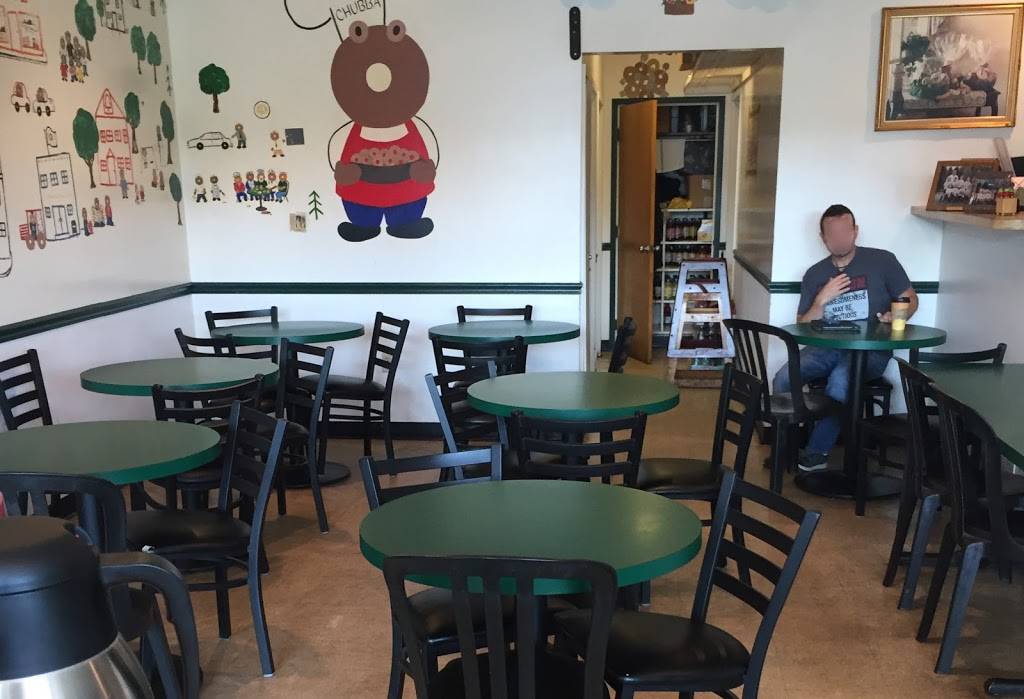 Chubbas Bagelry | restaurant | 1044 Main St, Watertown, CT 06795, USA | 8602744900 OR +1 860-274-4900