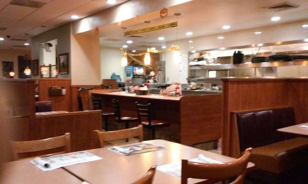 Dennys | restaurant | 27 Jct Dr W, Glen Carbon, IL 62034, USA | 6186591922 OR +1 618-659-1922