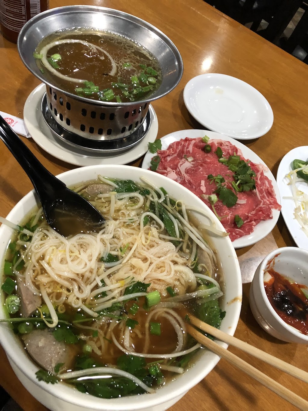 Sidestreet Pho & Grill | restaurant | 8560 W Desert Inn Rd Ste D1, Las Vegas, NV 89117, USA | 7024735007 OR +1 702-473-5007