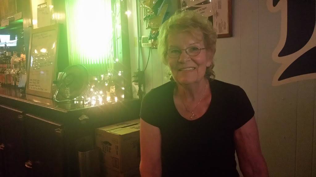 Dabrewskis Liquor Emporium | restaurant | 220 Southfield Rd, Ecorse, MI 48229, USA | 3133812751 OR +1 313-381-2751