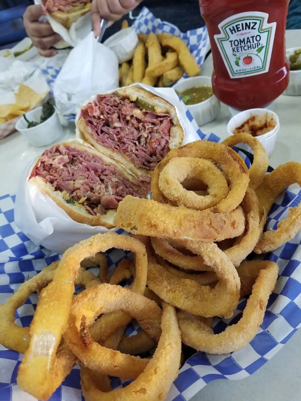 Gus Jr | restaurant | 497 E 4th St, Perris, CA 92570, USA | 9516573728 OR +1 951-657-3728