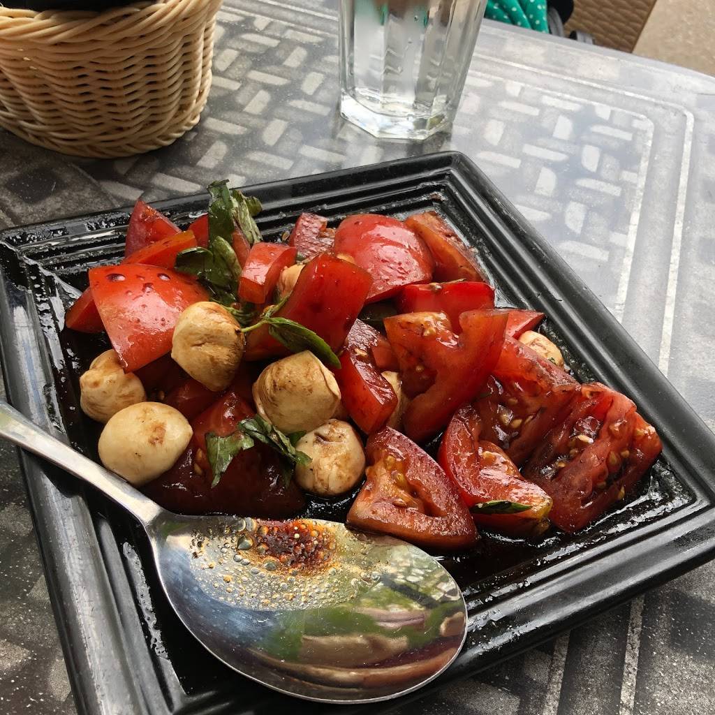 Maxis | restaurant | 12113 Mayfield Rd, Cleveland, OH 44106, USA | 2164211500 OR +1 216-421-1500