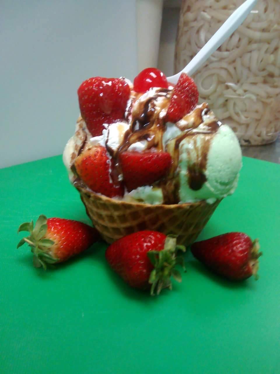 taides bionicos | restaurant | 4322 Firestone Blvd, South Gate, CA 90280, USA | 3232469542 OR +1 323-246-9542