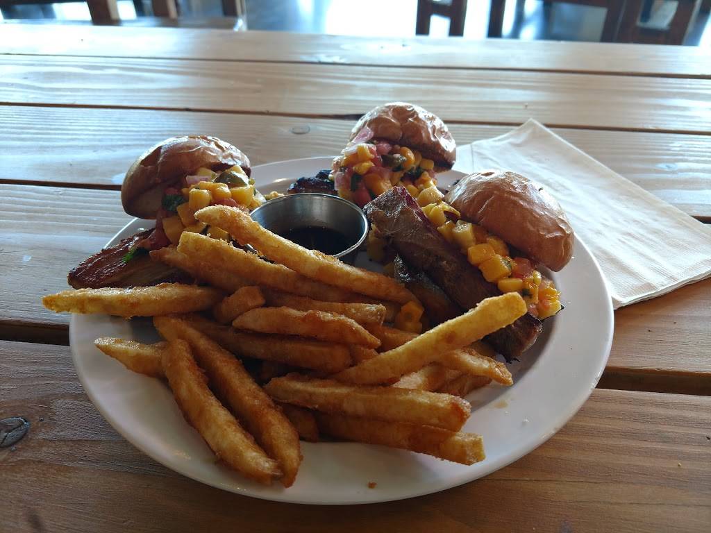 Desert Barn Brewery And Grill | restaurant | 11352 Hesperia Rd, Hesperia, CA 92345, USA | 7609953894 OR +1 760-995-3894