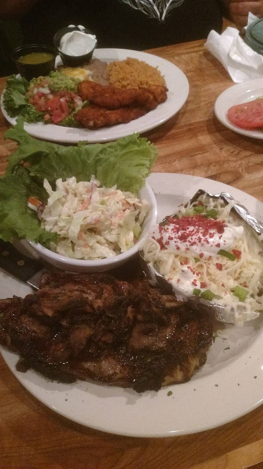 Georges Steakhouse Bar & Grill | restaurant | 1001 Kansas Ave, Modesto, CA 95351, USA | 2095244353 OR +1 209-524-4353