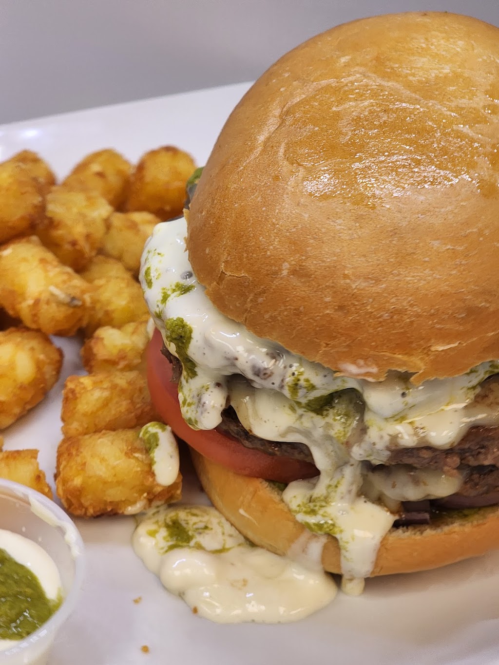 & Burger | restaurant | 43090 Peacock Market Plaza Ste#160, Chantilly, VA 20152, USA | 5712172101 OR +1 571-217-2101