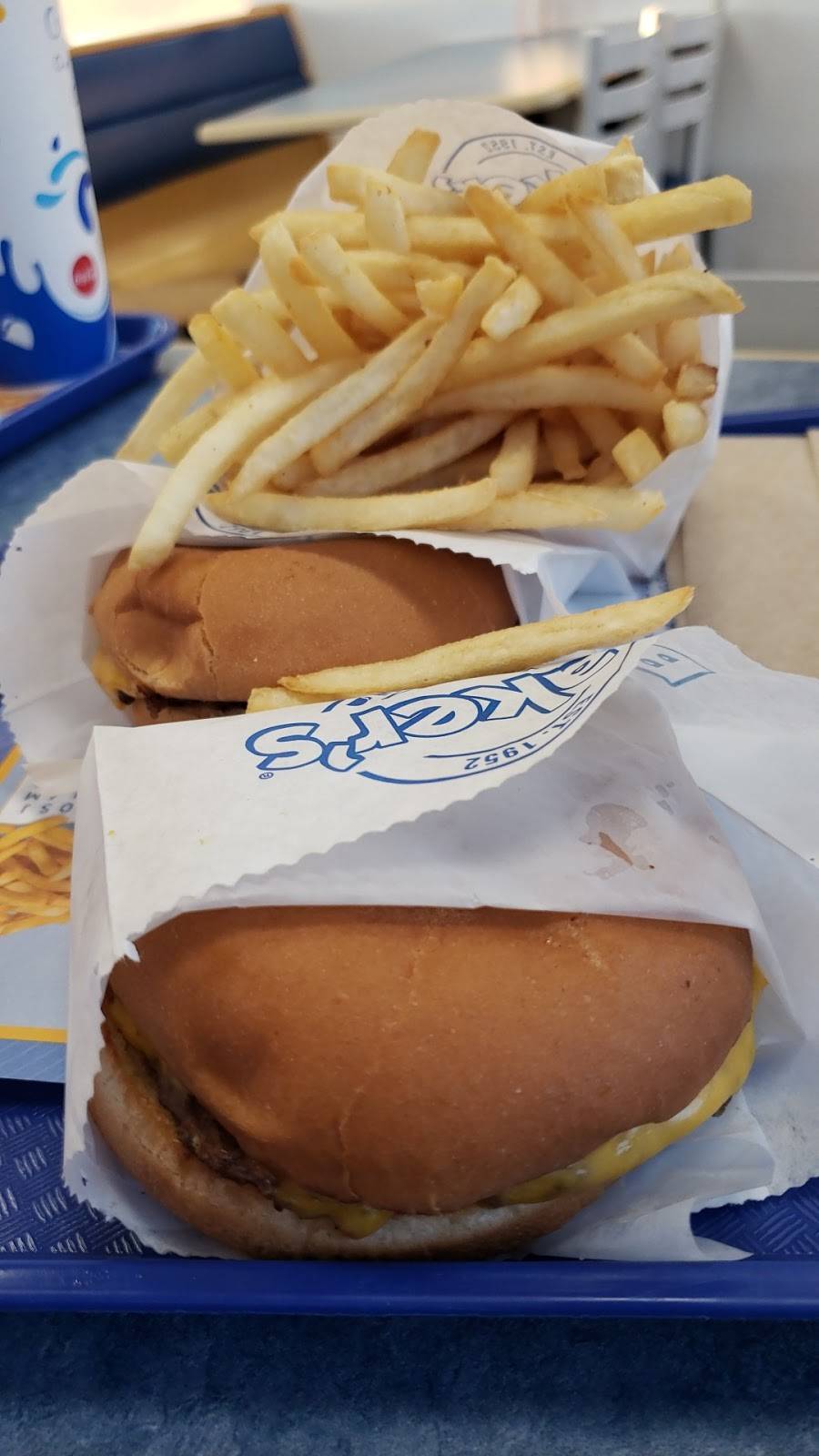 Bakers Drive-Thru | restaurant | 12820 Day St, Moreno Valley, CA 92553, USA | 9098845233 OR +1 909-884-5233