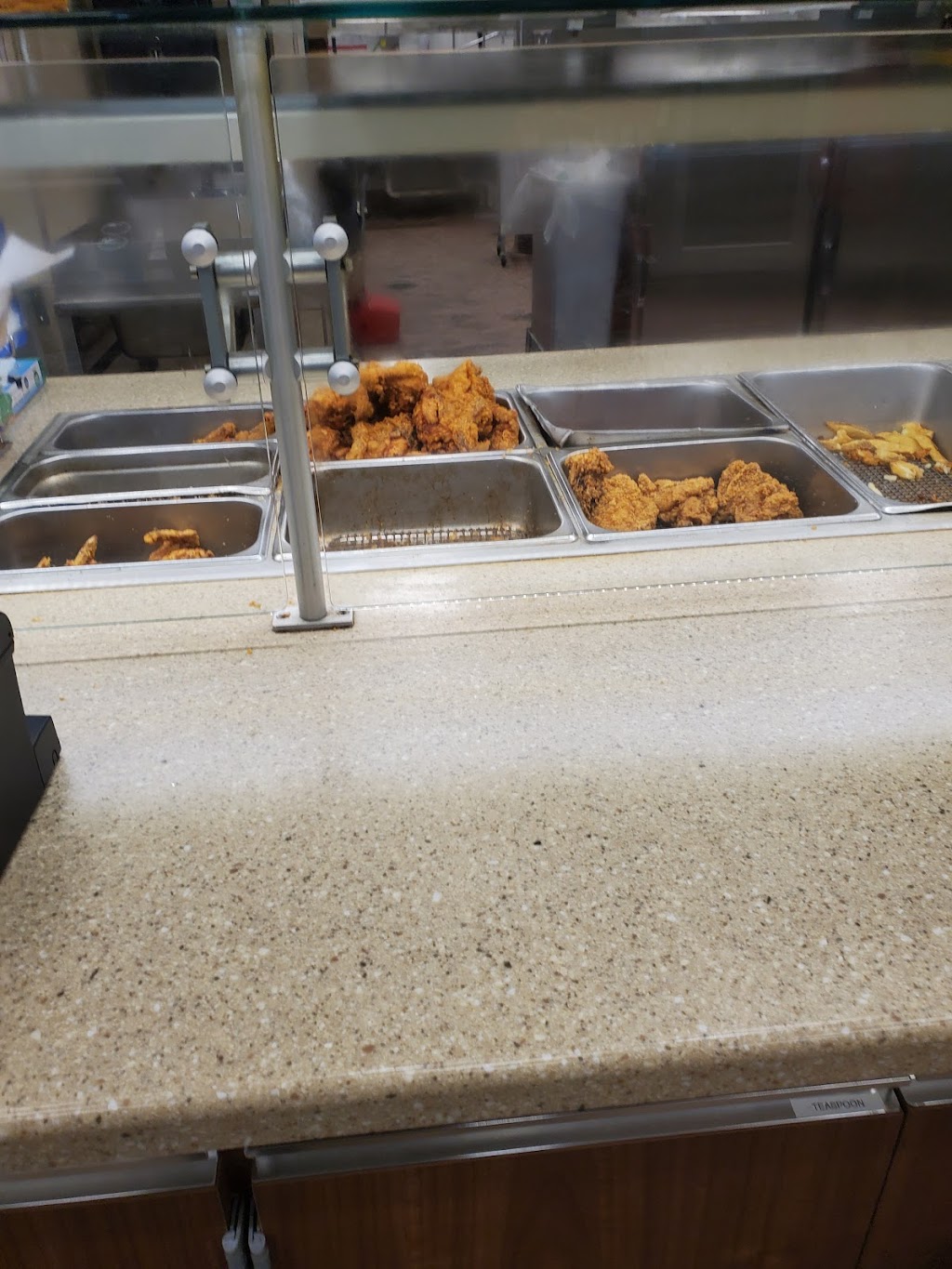 Royal Farms | meal takeaway | 2160 New Castle Ave, New Castle, DE 19720, USA | 3025619348 OR +1 302-561-9348