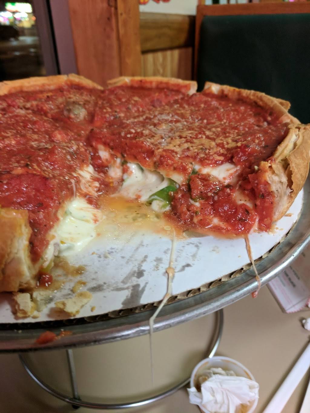 Ciprianis Pizza | restaurant | 5840 W 63rd St, Chicago, IL 60638, USA | 7735823747 OR +1 773-582-3747